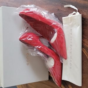 NWT Good American Red Suede Icon Pump